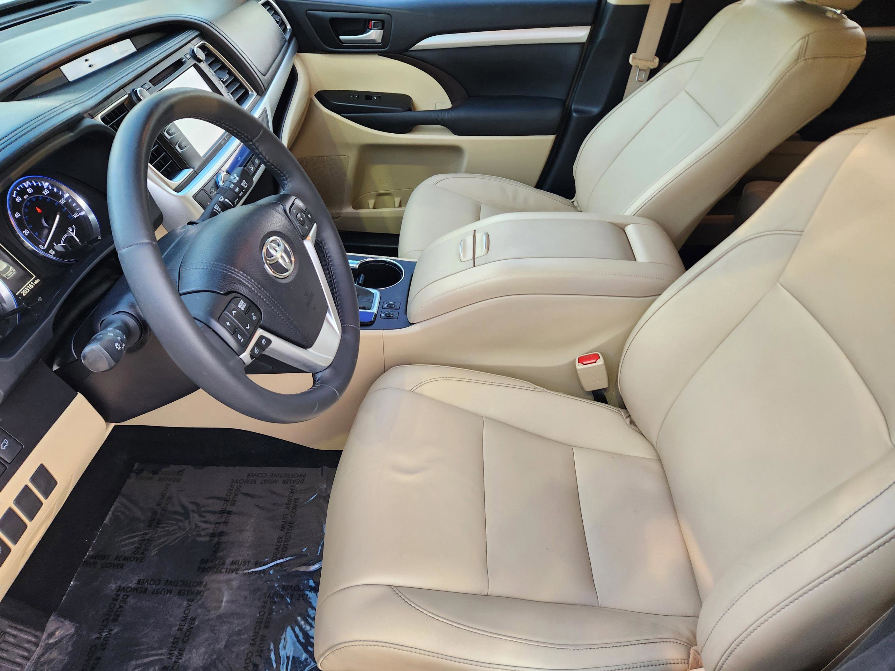 Used 2015 Toyota Highlander XLE image 5