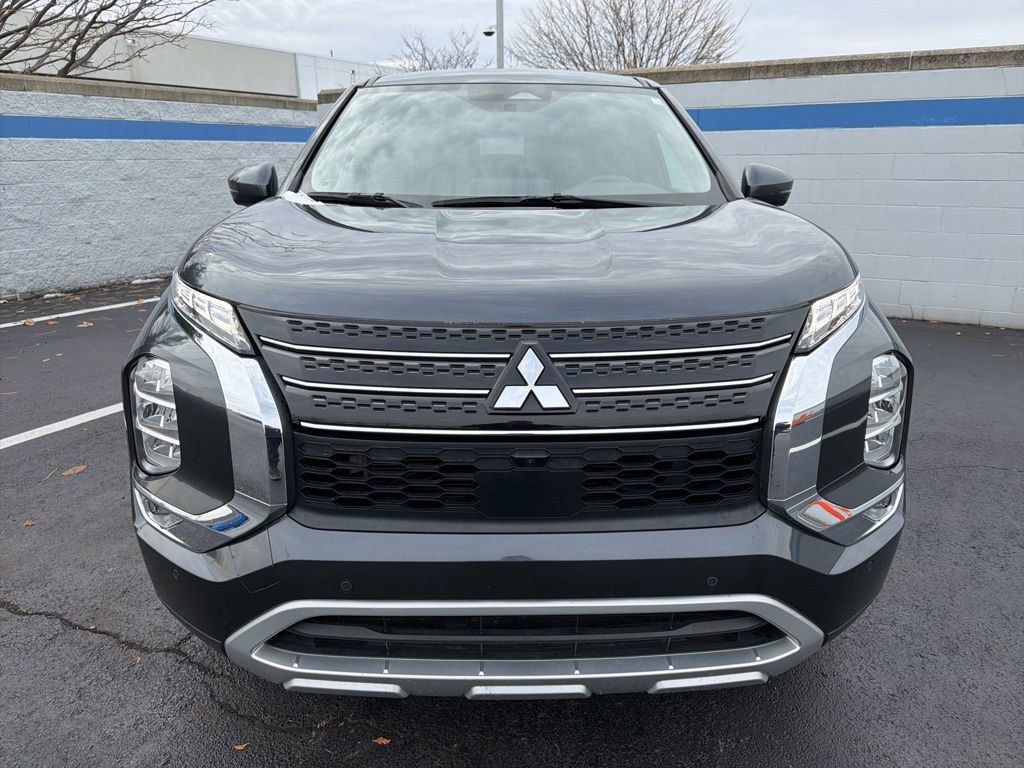 Used 2024 Mitsubishi Outlander SE image 8