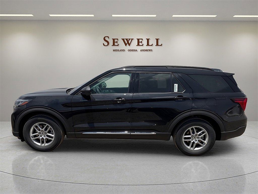 New 2025 Ford Explorer Active image 2