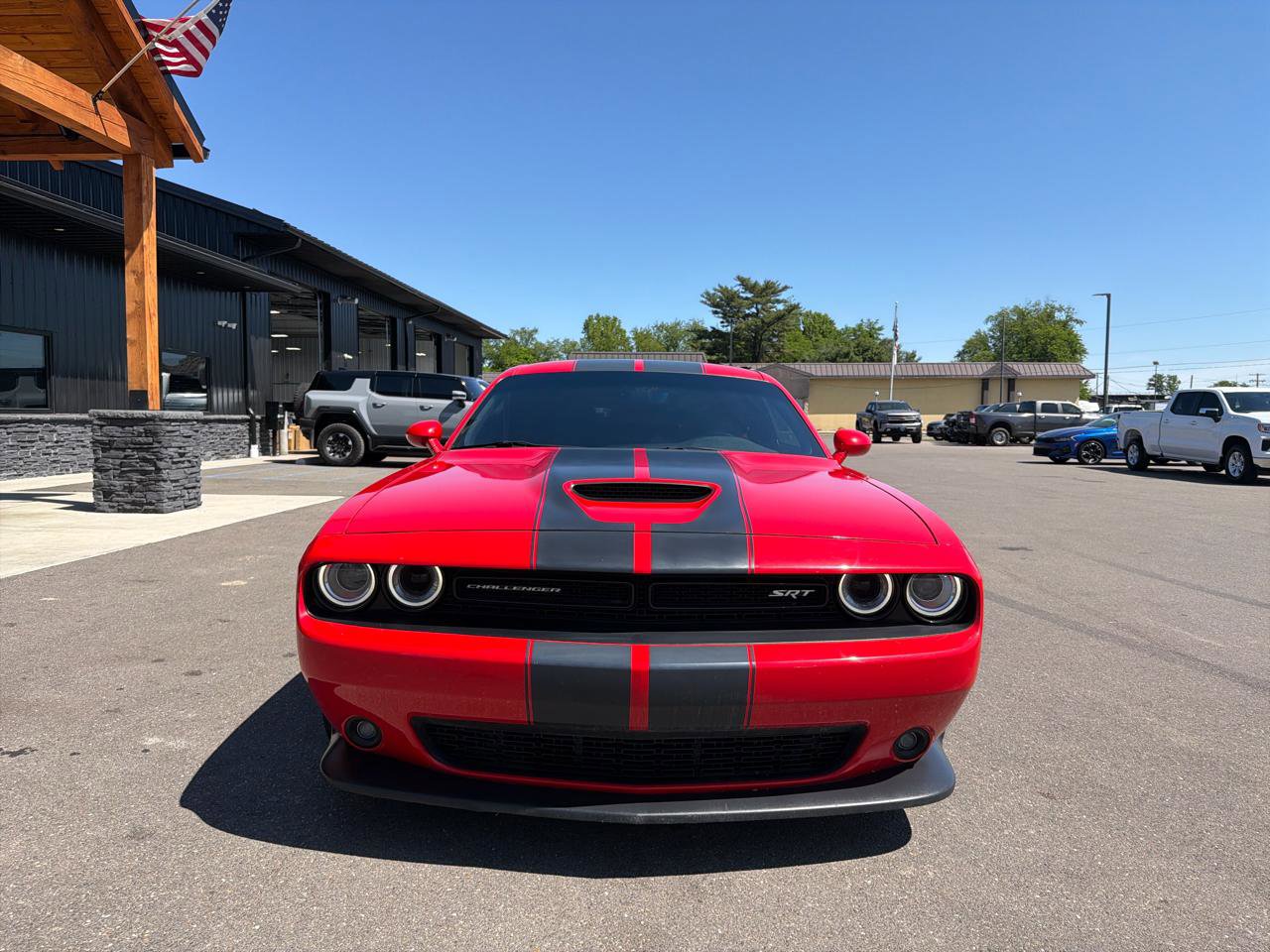 Used 2016 Dodge Challenger SRT w/ Technology Group RWD image 2