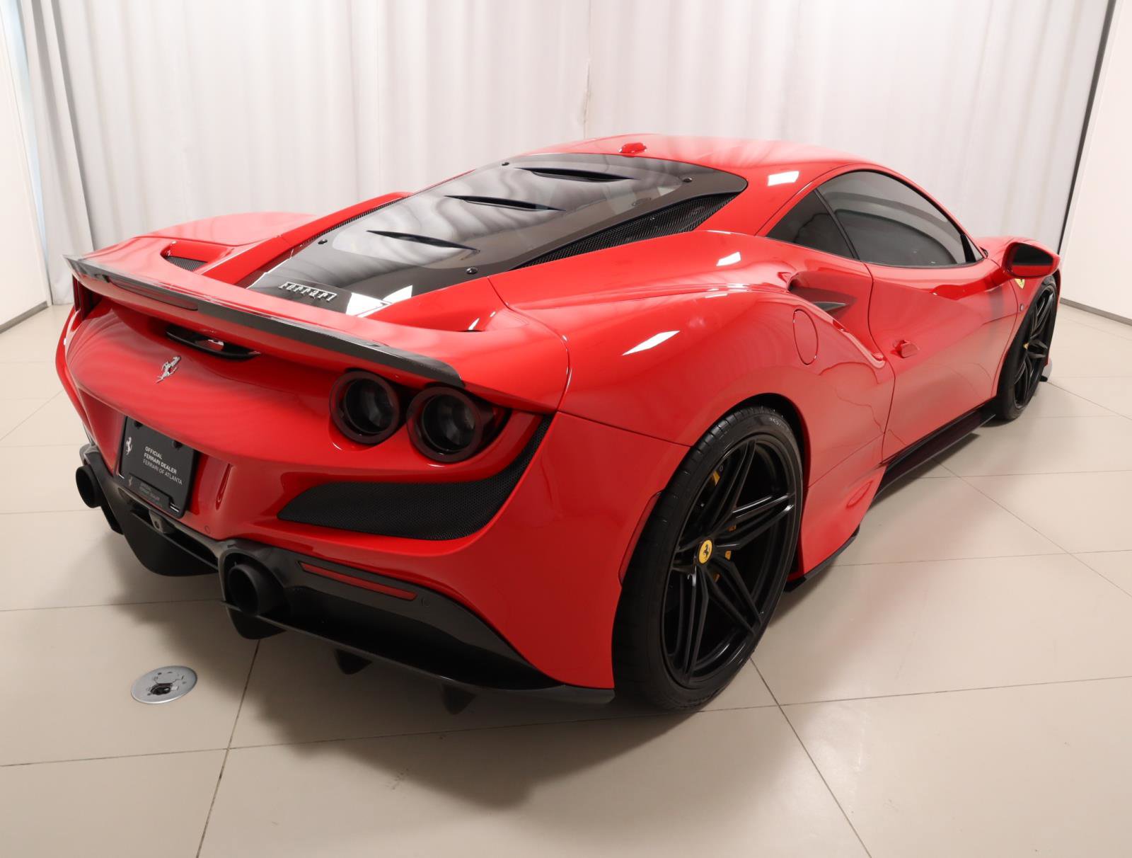 Used 2022 Ferrari F8 Tributo image 9