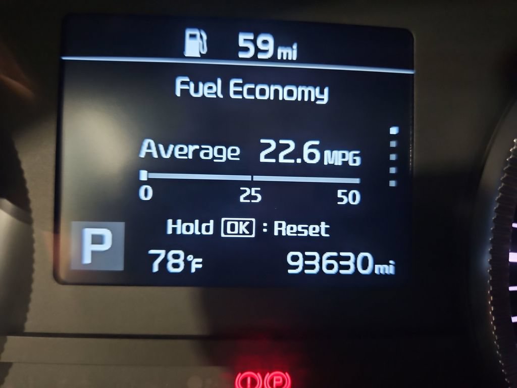 Used 2020 Kia Telluride LX FWD image 17