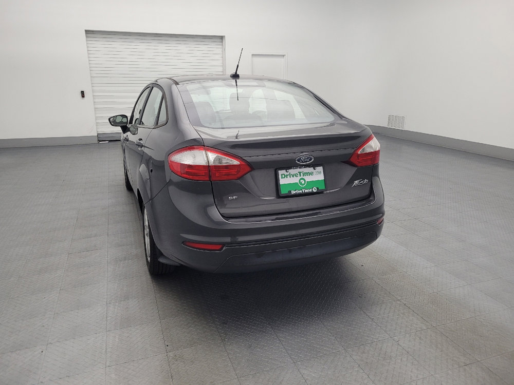 Used 2018 Ford Fiesta SE image 6