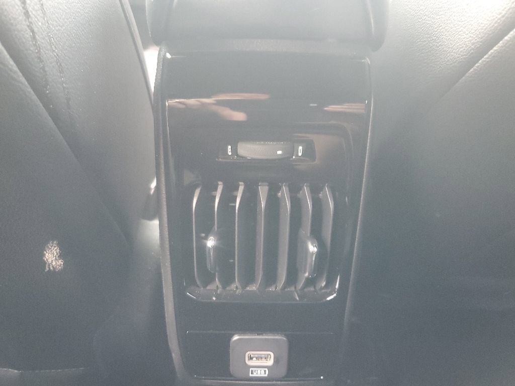 Used 2023 Jeep Compass Limited AWD/4WD image 15