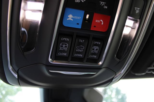 New 2026 Jeep Grand Cherokee Limited AWD/4WD image 30