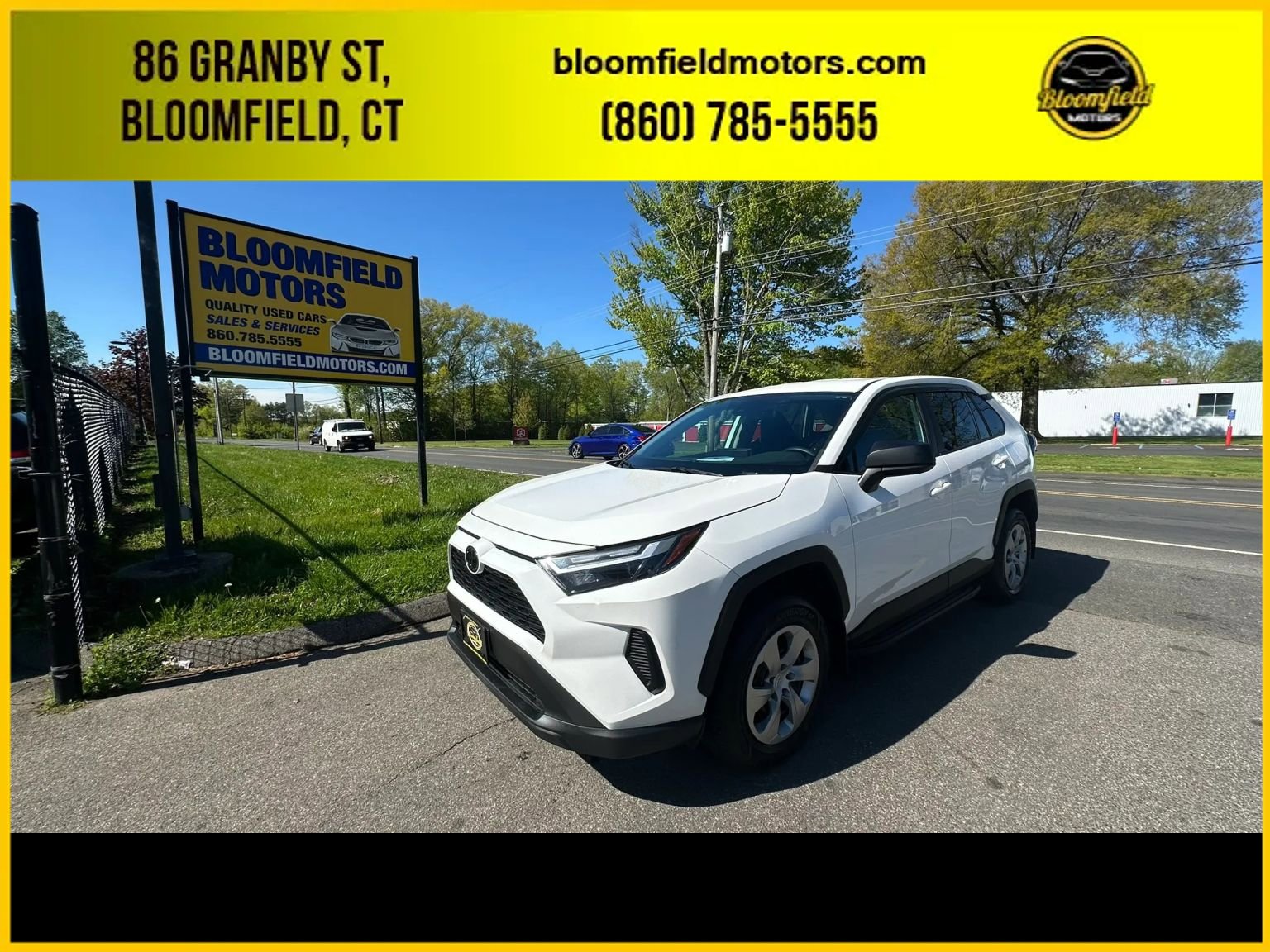 Used 2023 Toyota RAV4 LE AWD/4WD image 1