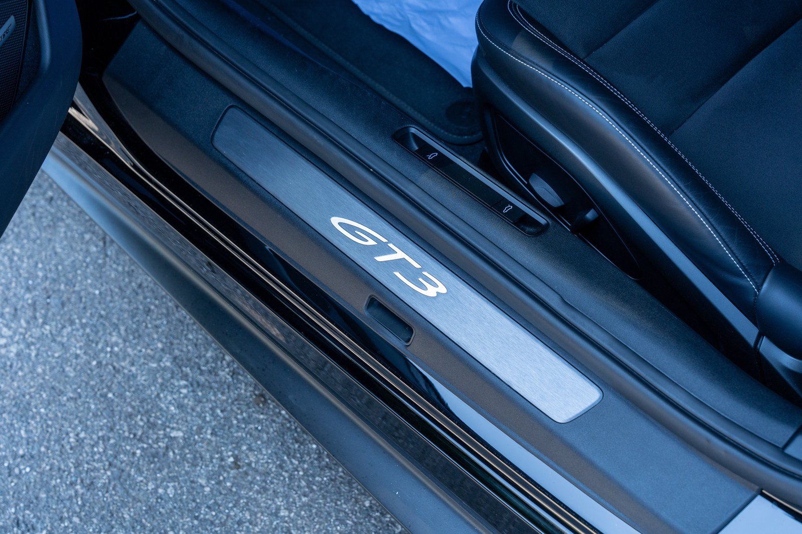 Certified 2023 Porsche 911 GT3 RWD image 23