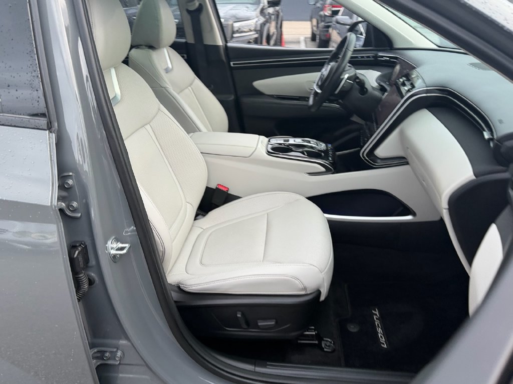 Used 2024 Hyundai Tucson Limited AWD/4WD image 17
