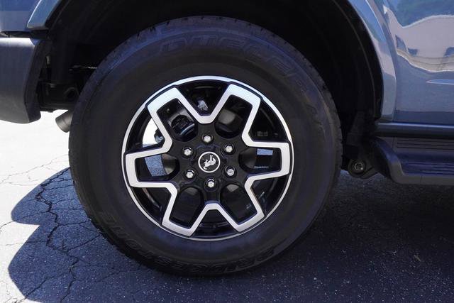 Used 2025 Ford Bronco Outer Banks AWD/4WD image 40