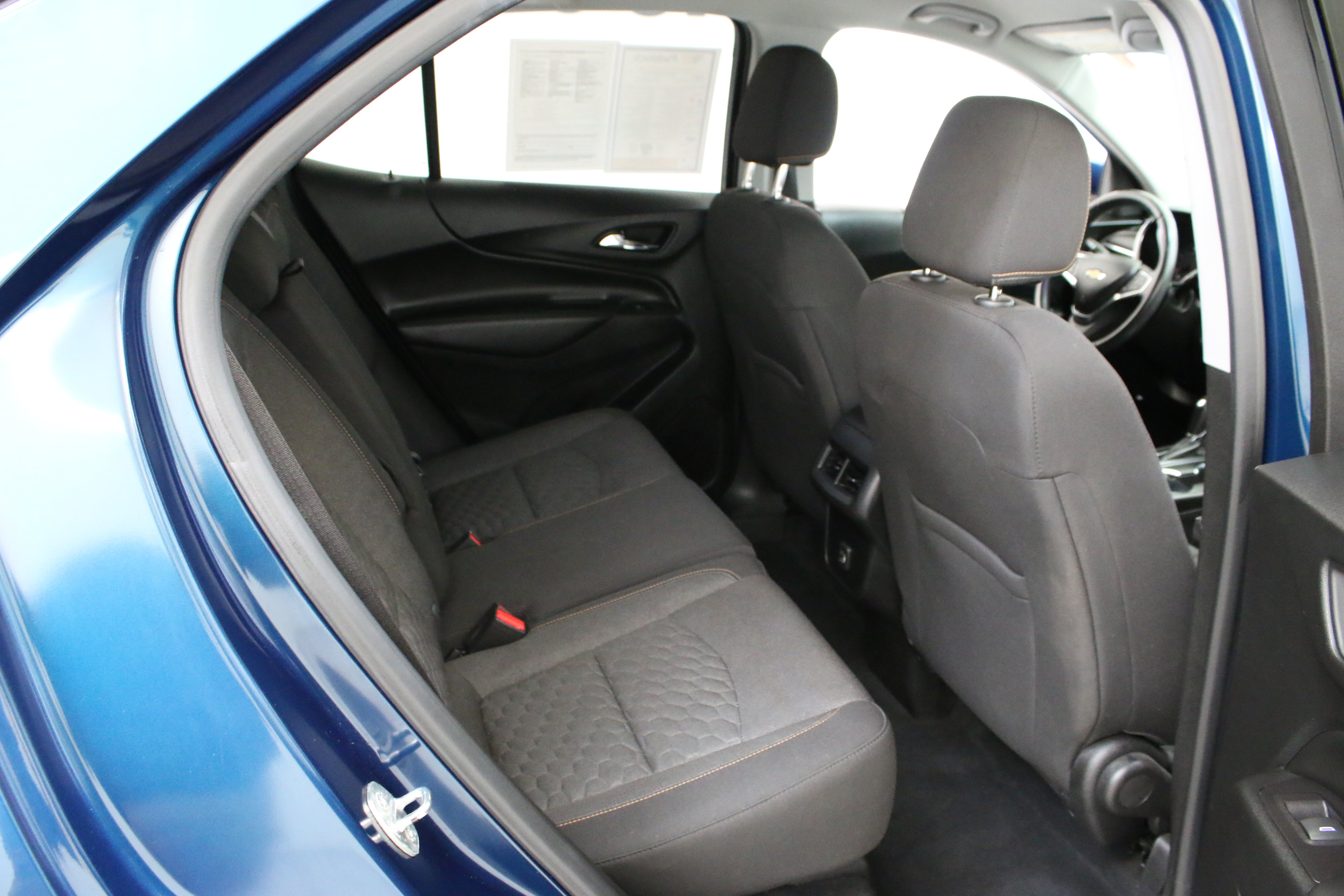 Used 2019 Chevrolet Equinox LT AWD/4WD image 32