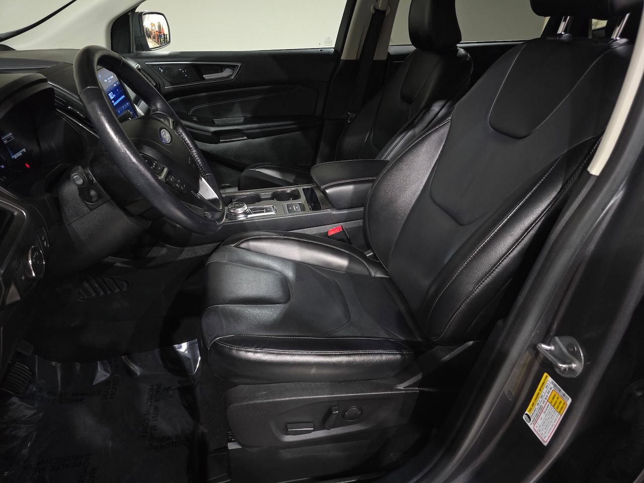 Used 2022 Ford Edge Titanium image 22