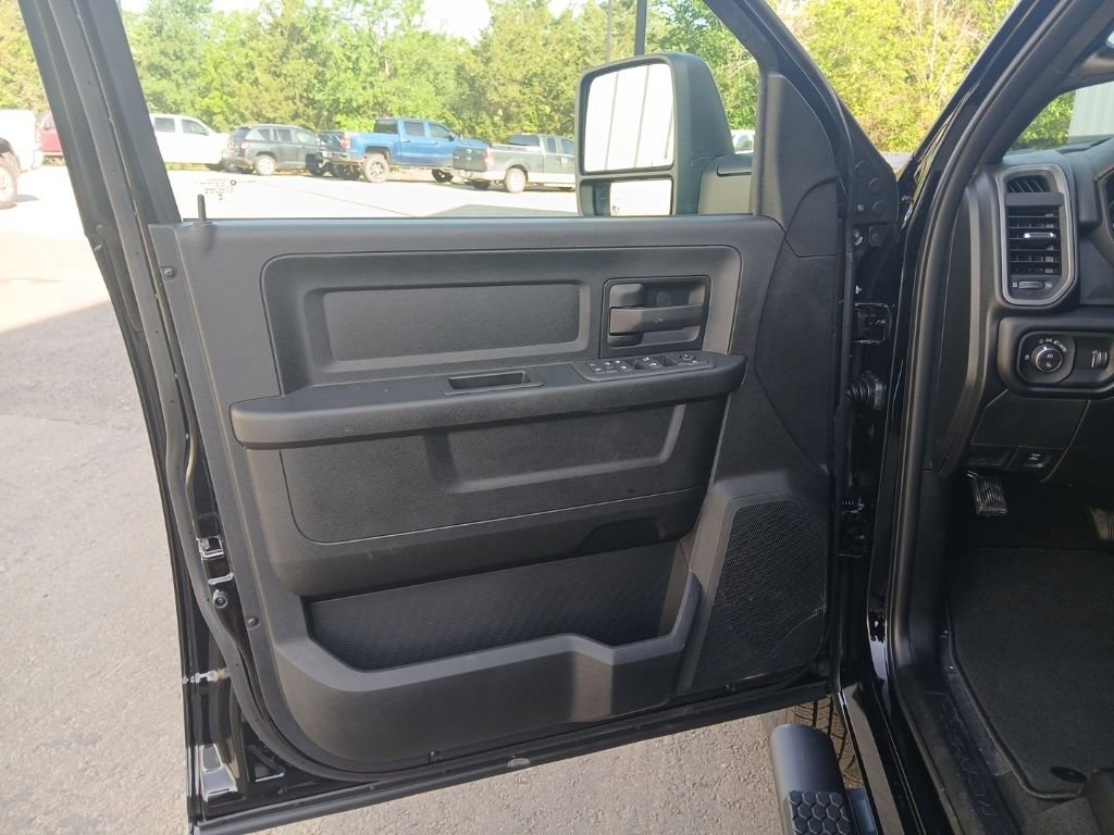 New 2026 RAM 3500 Tradesman AWD/4WD image 34