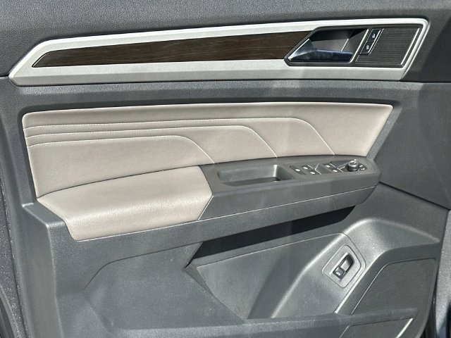 Used 2023 Volkswagen Atlas SE w/ Panoramic Sunroof Package AWD/4WD image 21