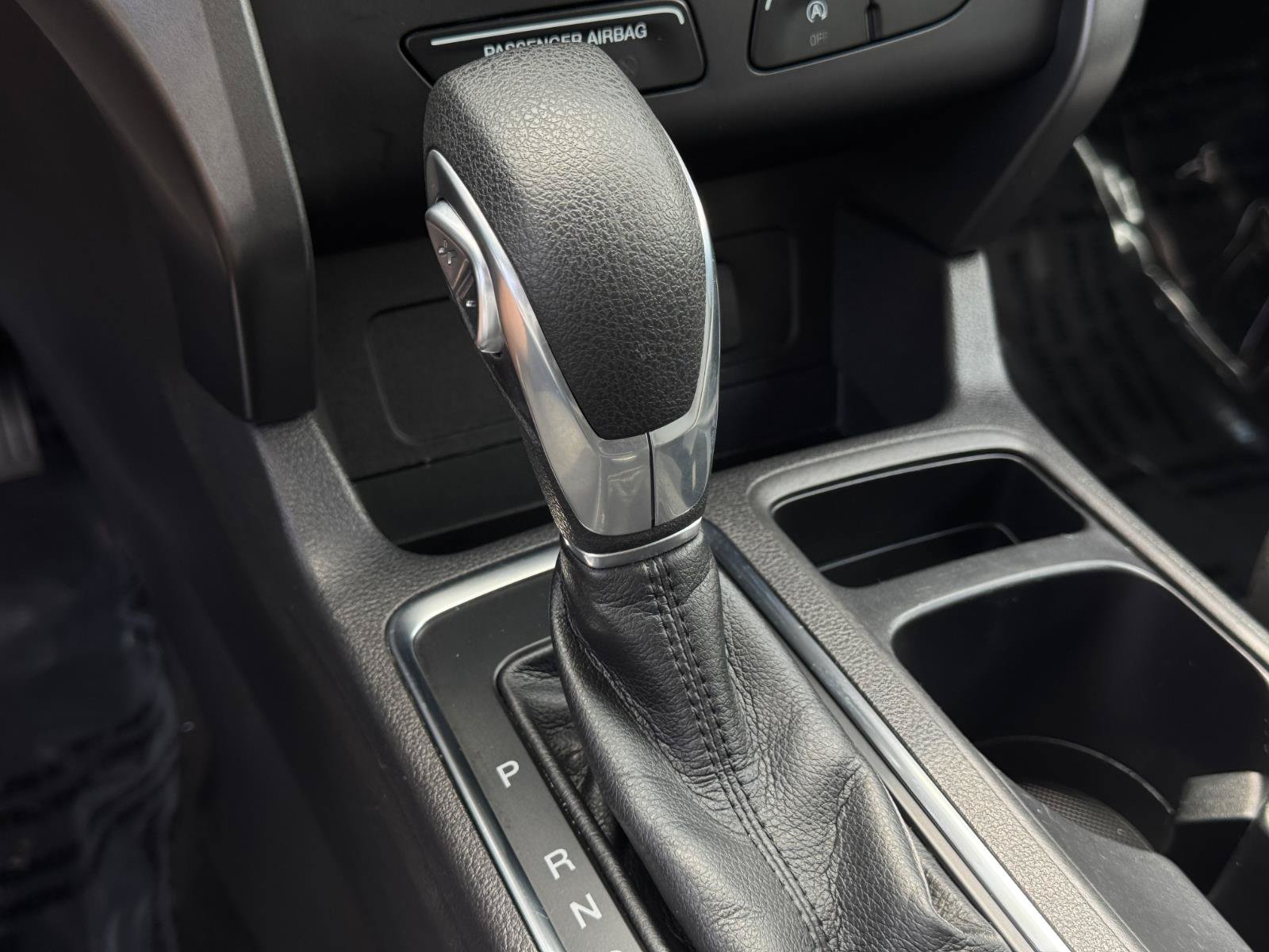 Used 2019 Ford Escape SE FWD image 18