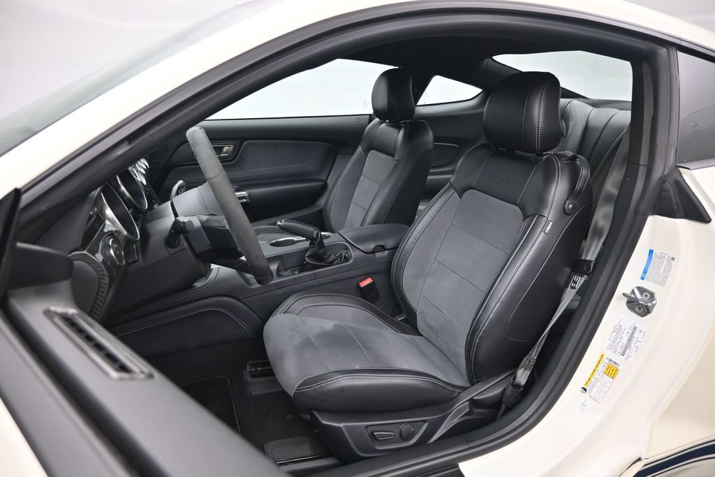 Used 2020 Ford Mustang Shelby GT350 w/ Technology Package RWD image 11