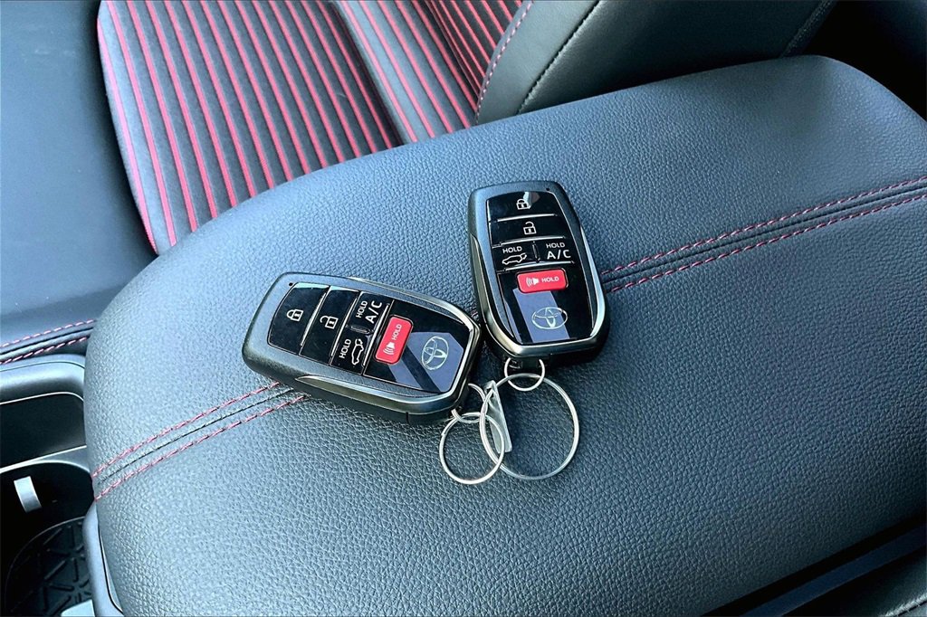 Certified 2025 Toyota RAV4 XSE image 35