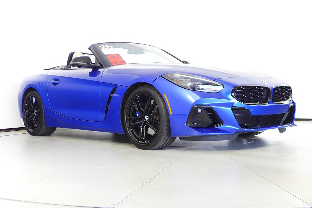 Used 2025 BMW Z4 M40i w/ Premium Package image 4