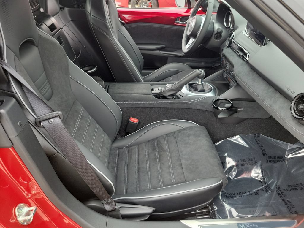 New 2026 MAZDA MX-5 Miata Club w/ Brembo/BBS Recaro Package RWD image 17