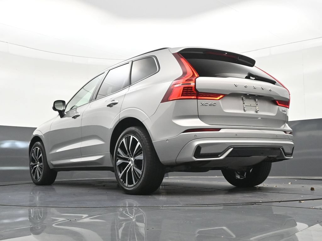 Certified 2024 Volvo XC60 B5 Plus w/ Climate Package AWD/4WD image 25