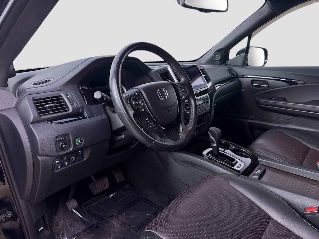 Used 2017 Honda Ridgeline Black Edition image 10