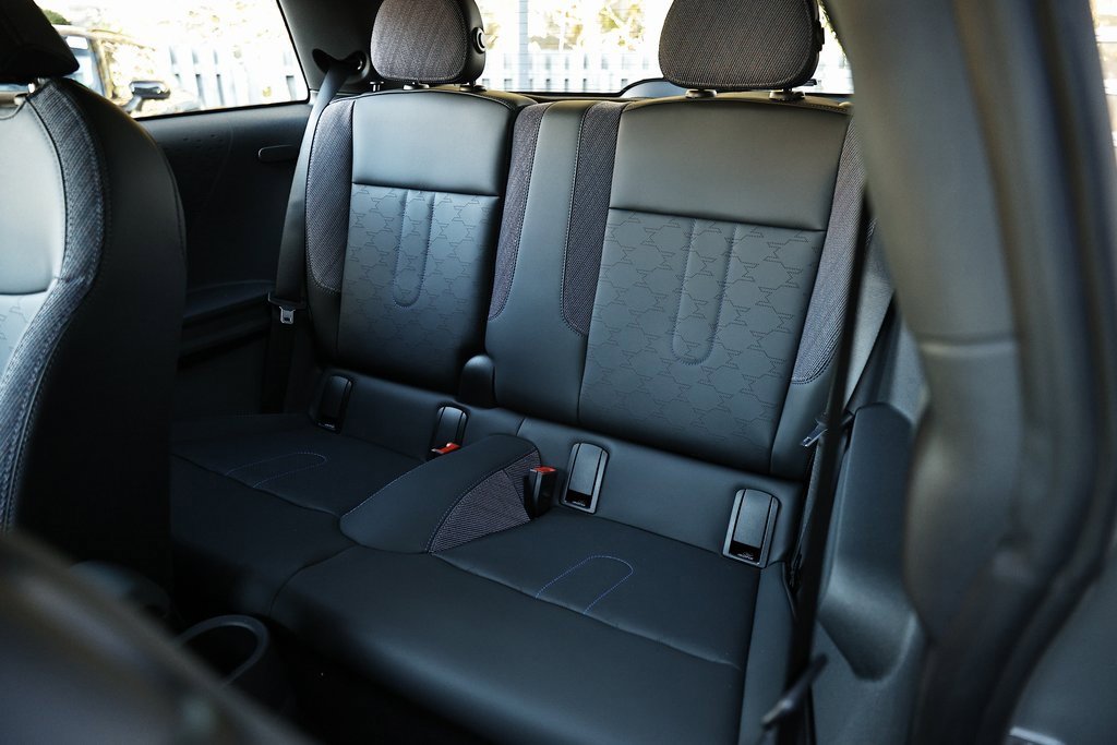 New 2026 MINI Cooper 2-Door Hardtop image 24