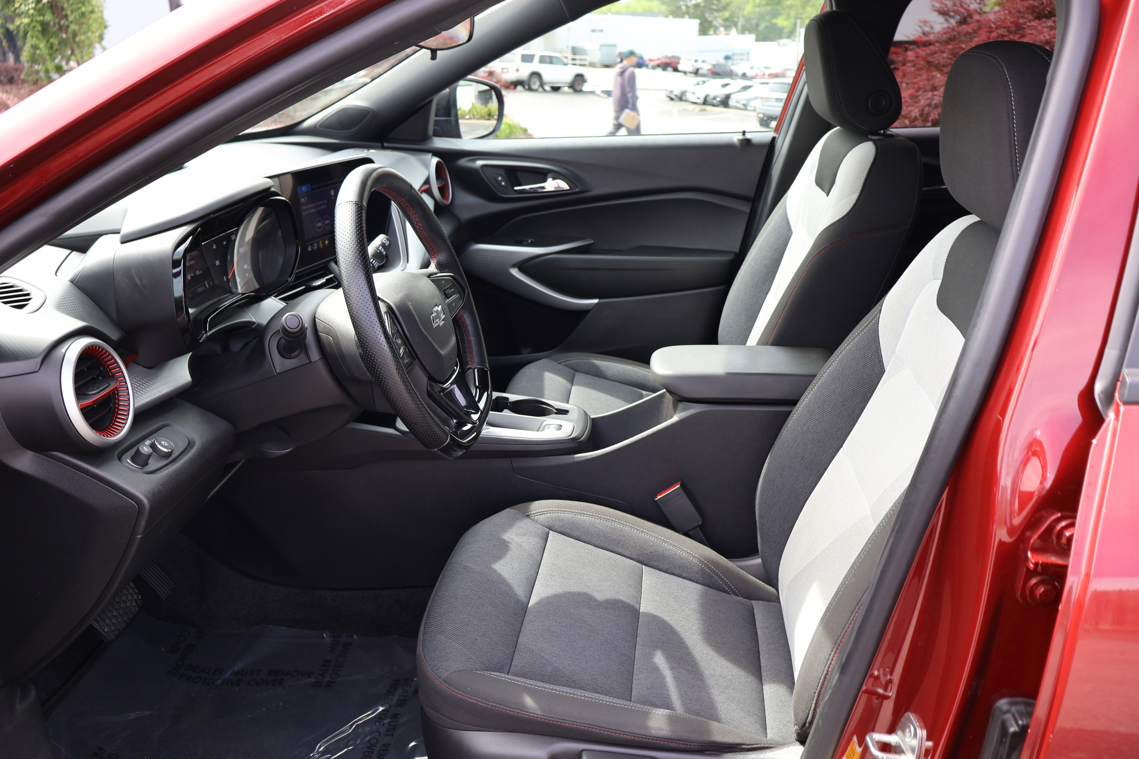 Used 2024 Chevrolet Trax RS w/ Driver Confidence Package image 10