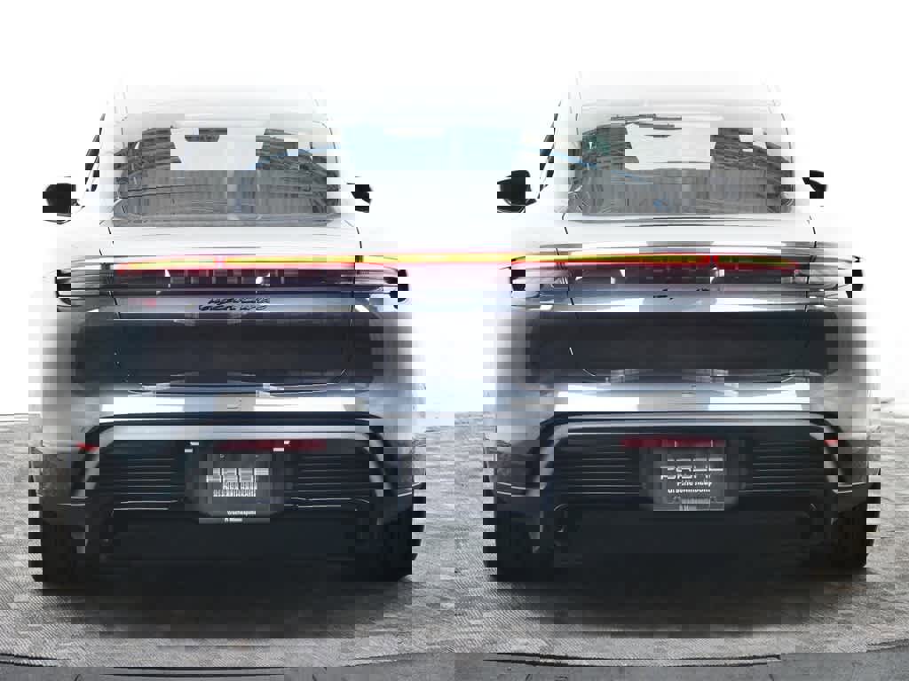 Used 2020 Porsche Taycan Turbo image 6