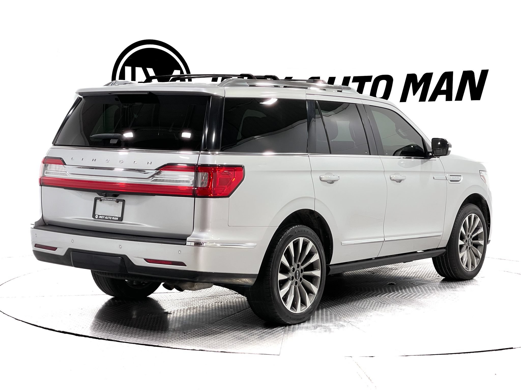 Used 2019 Lincoln Navigator Select AWD/4WD image 4