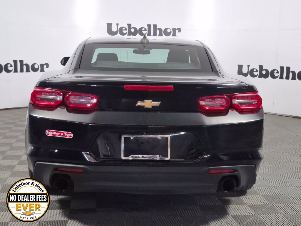 Used 2020 Chevrolet Camaro LT RWD image 6