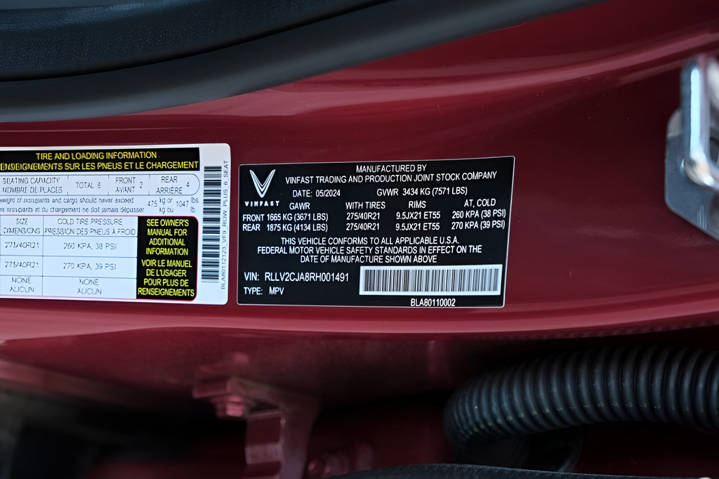 New 2024 VinFast VF 9 Plus AWD/4WD image 43