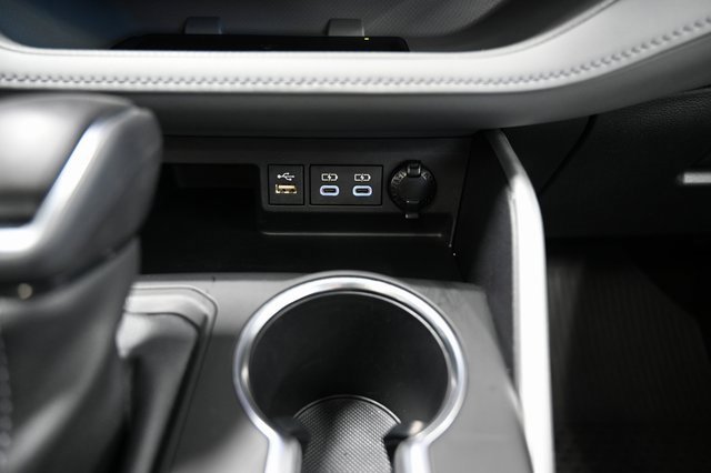 Used 2023 Toyota Highlander XLE image 19