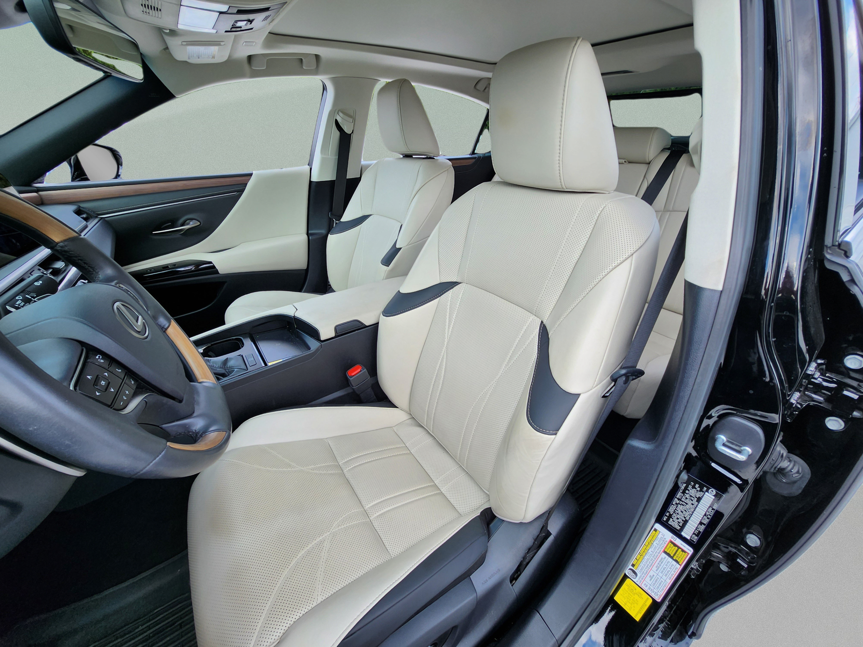 Certified 2024 Lexus ES 350 w/ Technology Package FWD image 13