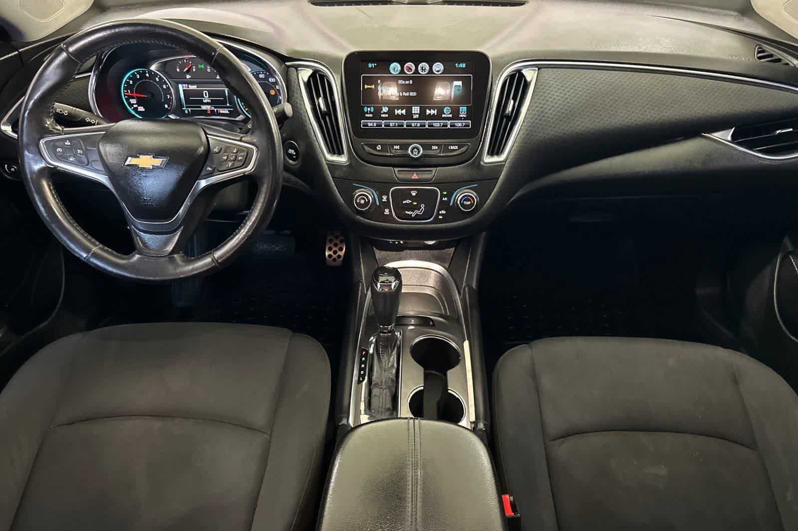 Used 2016 Chevrolet Malibu LT FWD image 5