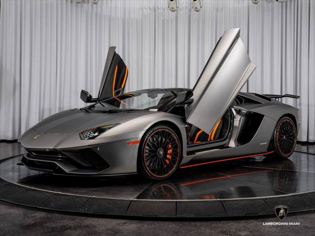 Used 2019 Lamborghini Aventador S AWD/4WD image 11