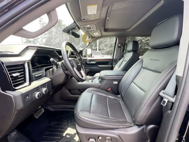 Used 2024 GMC Sierra 3500 Denali w/ Denali Reserve Package AWD/4WD image 10