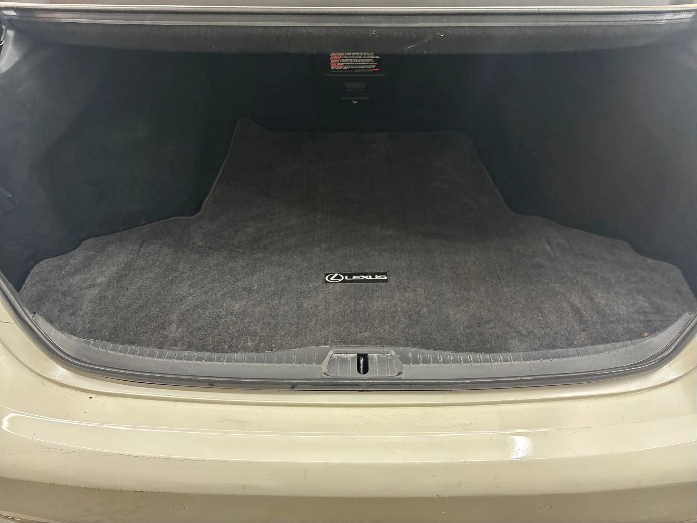 Used 2017 Lexus LS 460 AWD w/ Comfort Package image 16