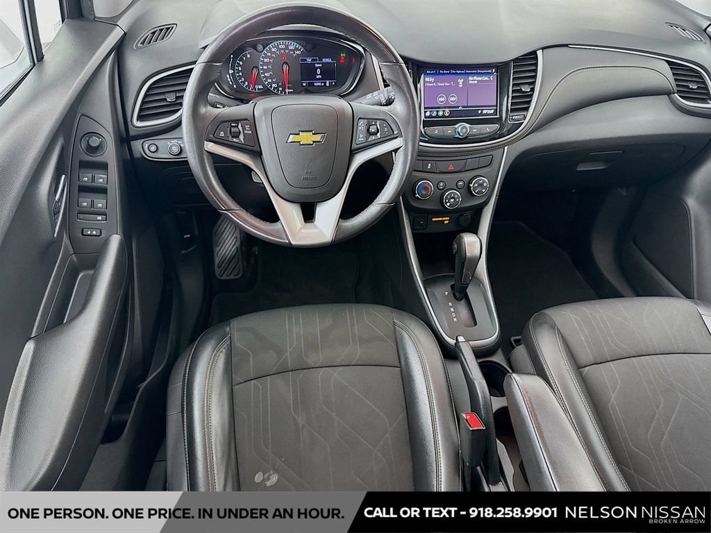 Used 2020 Chevrolet Trax LT w/ LT Convenience Package AWD/4WD image 20