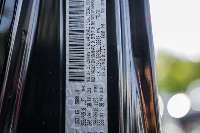 Used 2020 Jeep Gladiator Overland w/ Cold Weather Group image 36