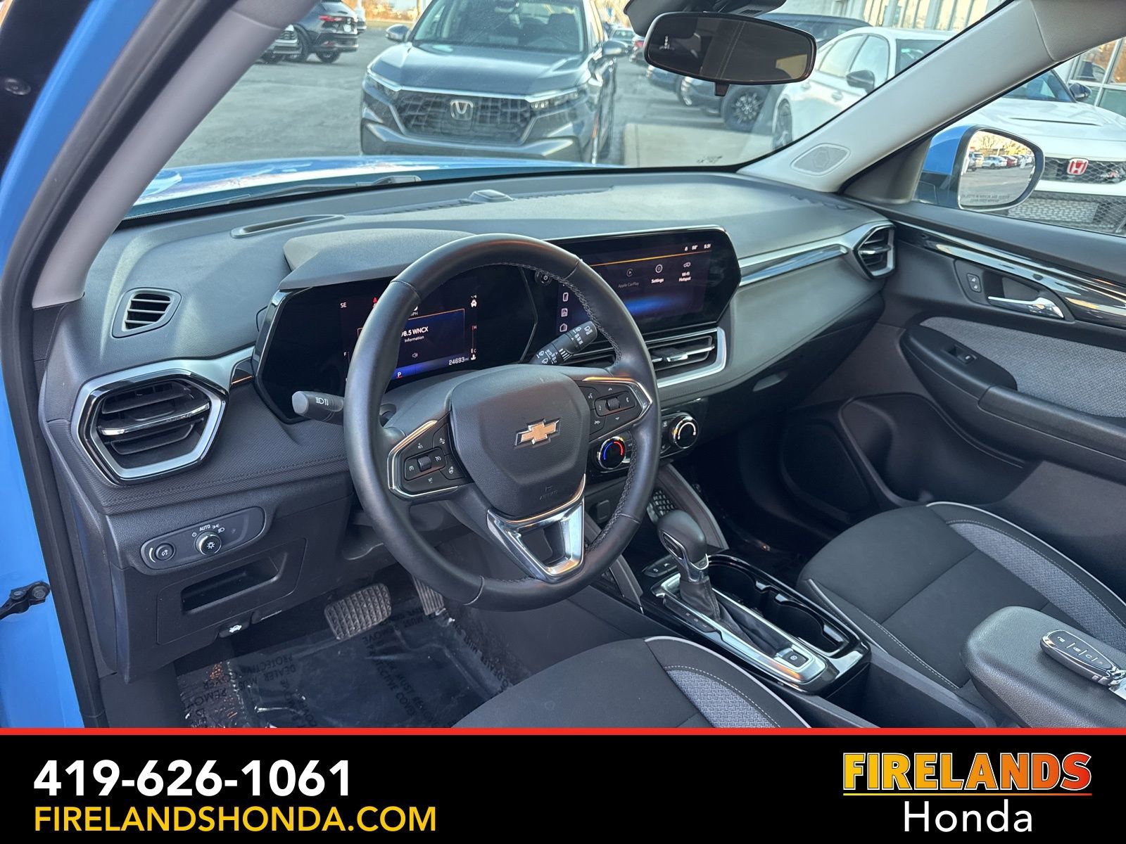 Used 2024 Chevrolet TrailBlazer LT w/ LT Cold Weather Package image 14