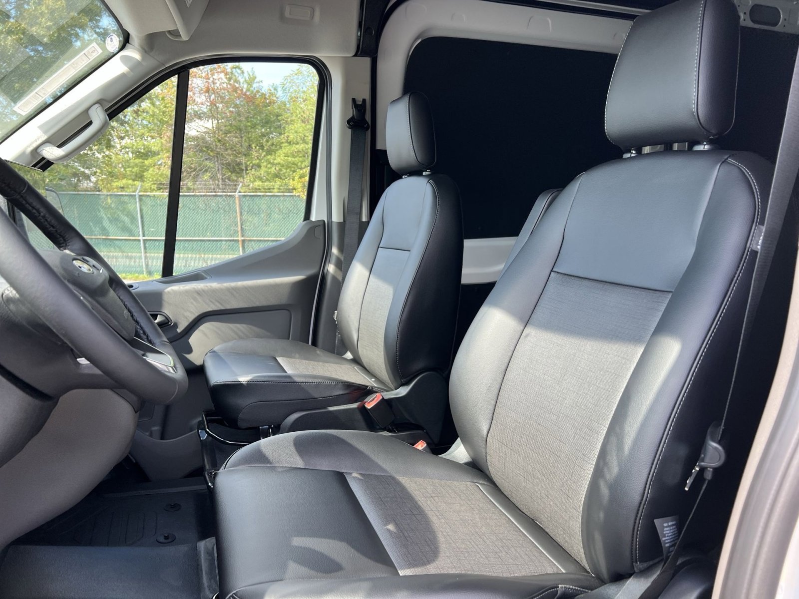 New 2026 Ford Transit 250 148 Medium Roof w/ Load Area Protection Package image 13