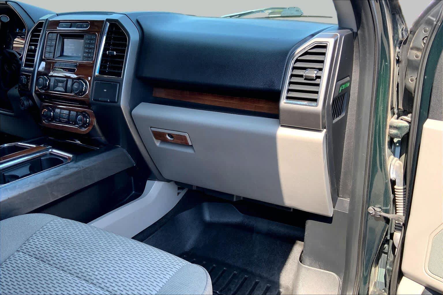 Used 2016 Ford F150 XLT w/ Equipment Group 301A Mid AWD/4WD image 19