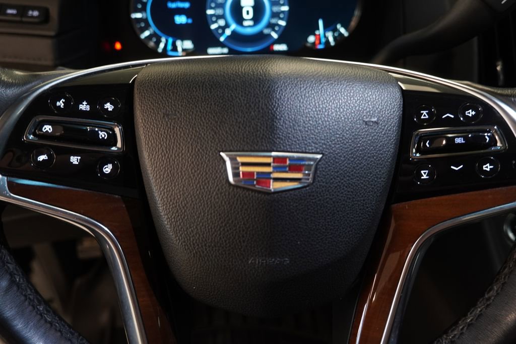 Used 2019 Cadillac Escalade Luxury AWD/4WD image 8