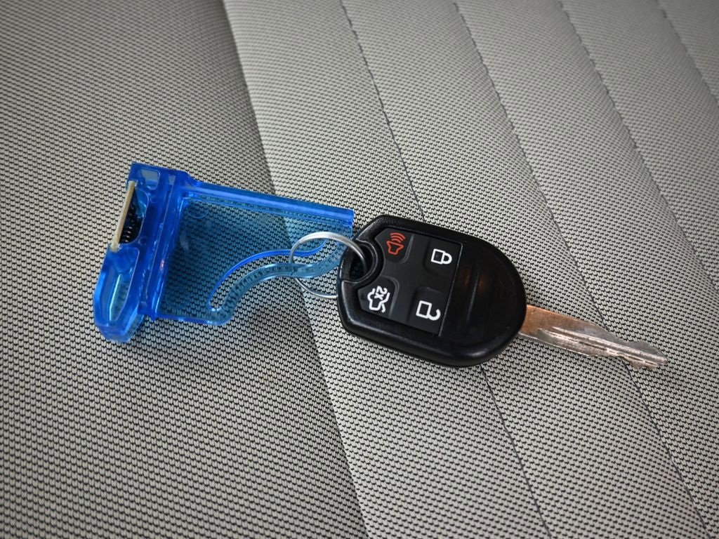 Used 2018 Ford Taurus SE image 46