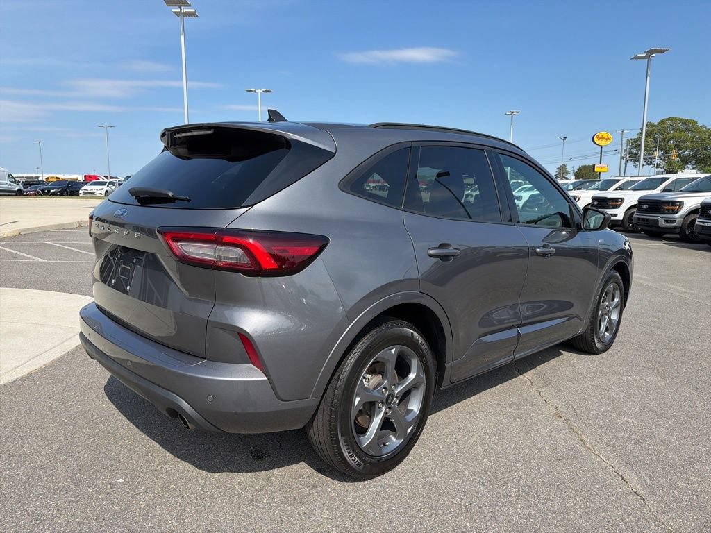 Certified 2024 Ford Escape ST-Line w/ Tech Pack #1 FWD image 5