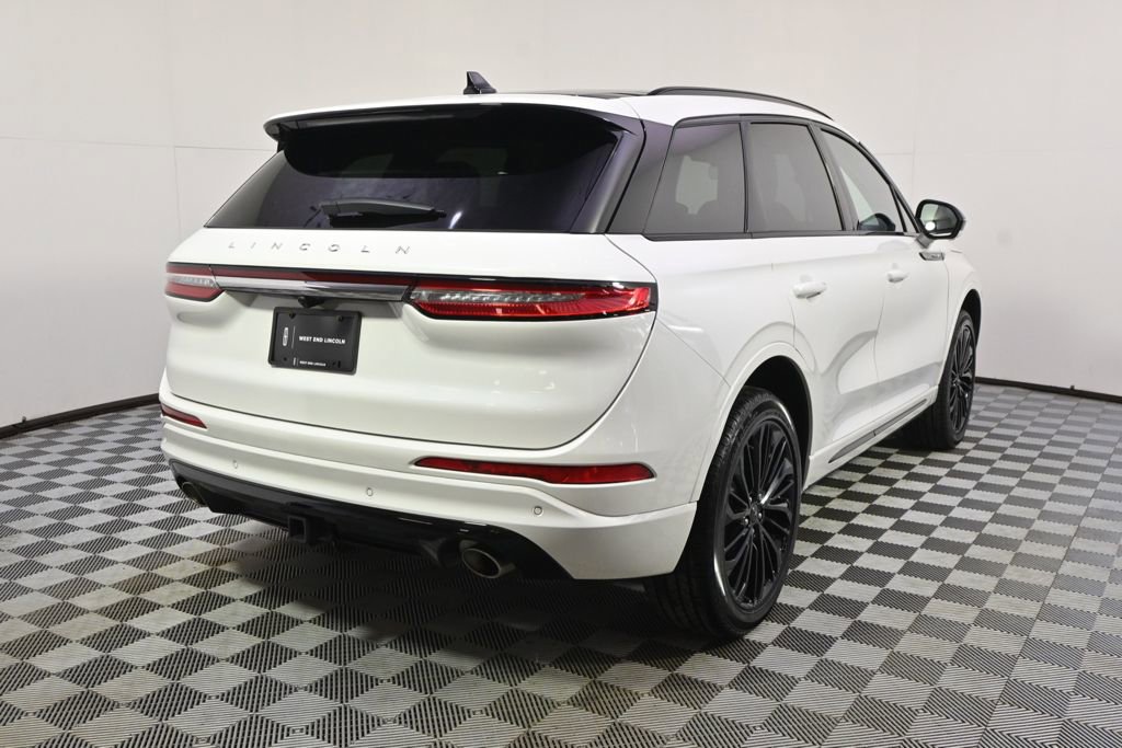 New 2025 Lincoln Corsair Reserve w/ Jet Appearance Package image 6