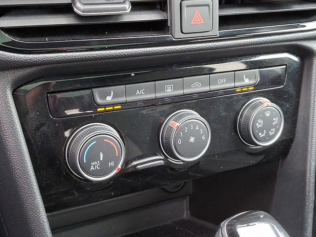 Used 2023 Volkswagen Taos SE image 19