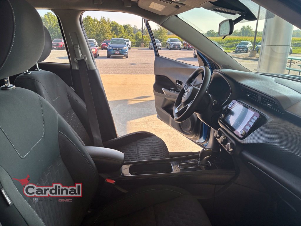 Used 2024 Nissan Kicks SV FWD image 20