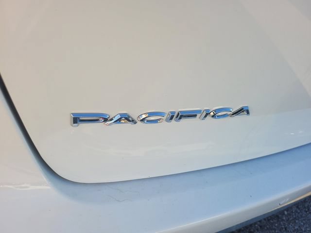 New 2026 Chrysler Pacifica Select FWD image 9