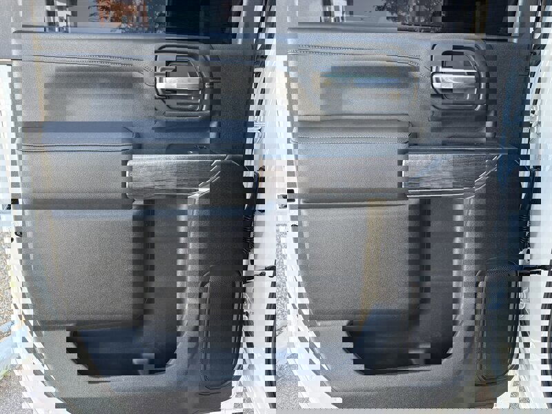 Used 2023 Chevrolet Silverado 2500 LTZ w/ LTZ Premium Package image 47