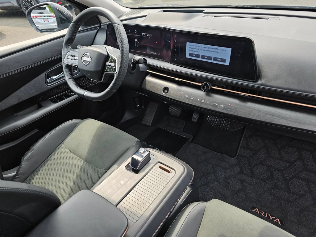Used 2023 Nissan Ariya FWD image 13